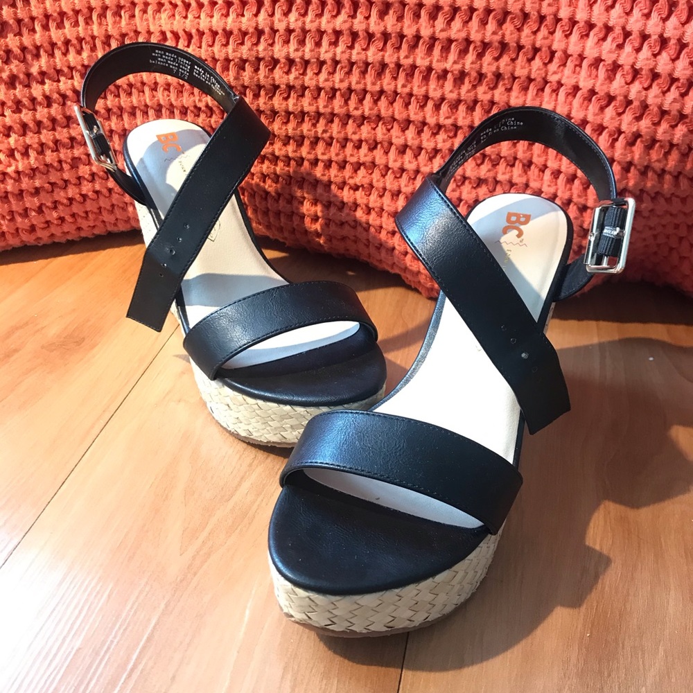 💜💣LAST CHANCE🔮🖤 Wedge Sandal *Platform*